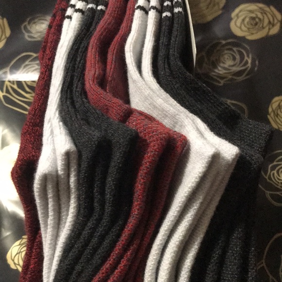 UA Essential Lite 6pr no show lightweight NEW NWT - Picture 3 of 7